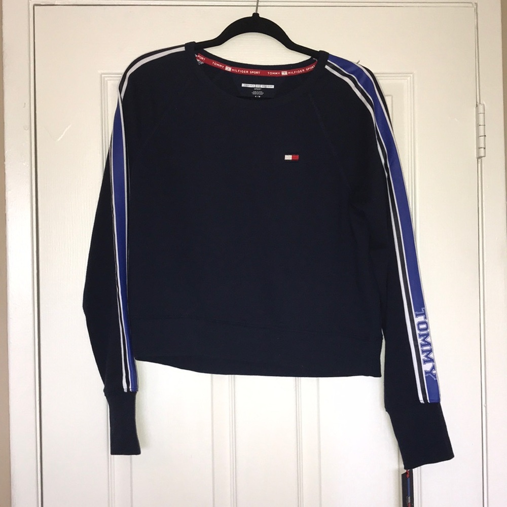 Woman’s light weight sweat shirt/sport